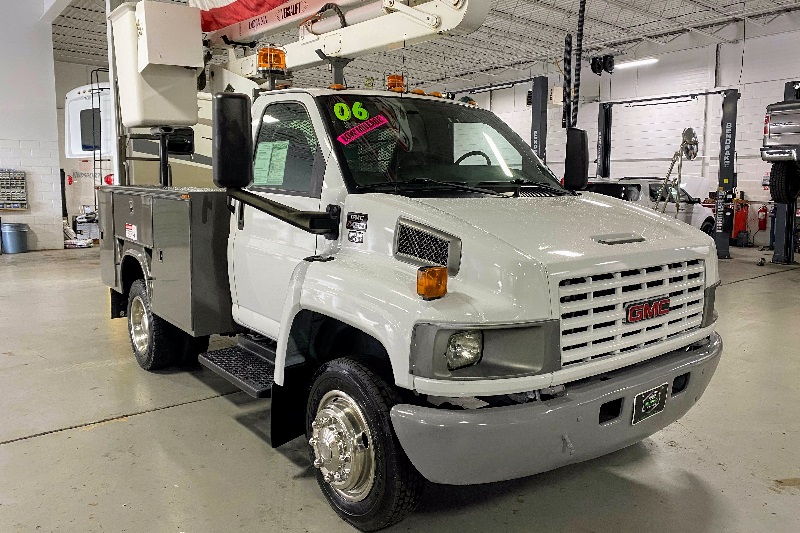 Craigslist Utility Trucks for Sale on Engine and Mileage